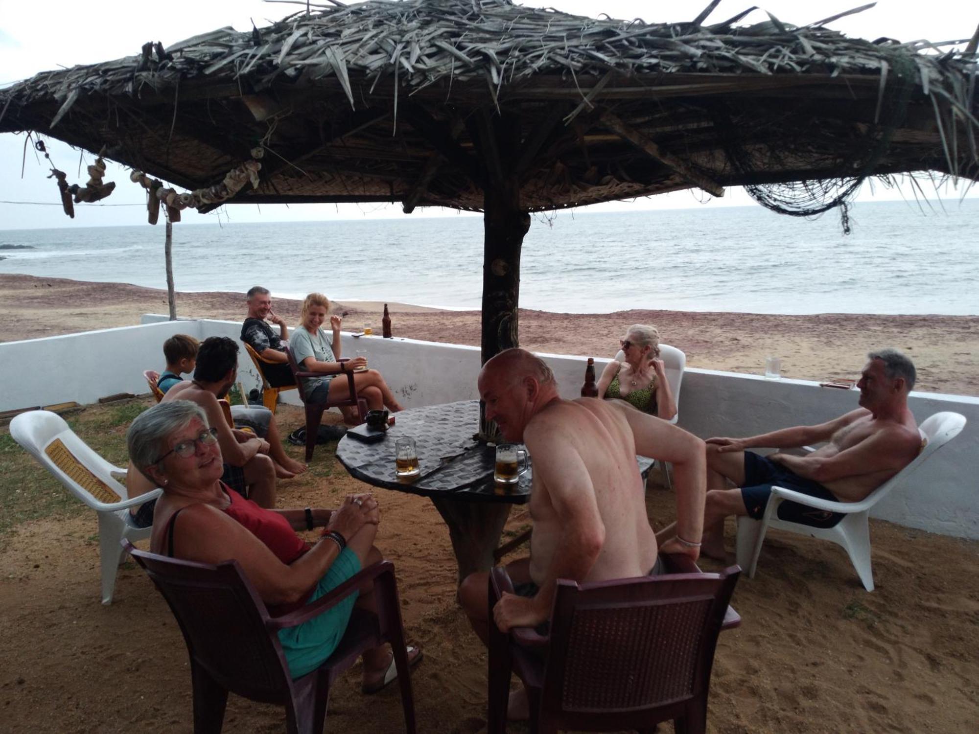 Happy Beach Safari Retreat Hambantota Oda fotoğraf